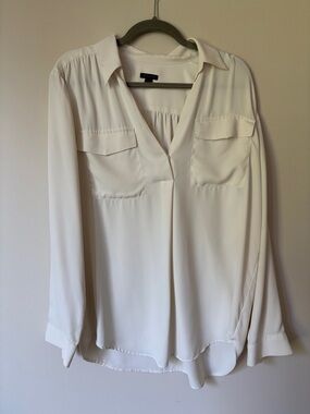 Ann Taylor Cream Split-Neck Button-Front Blouse